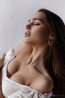escort-service-in-abu-dhabi