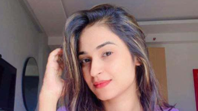 Open up your heart to a kind girl of Hyderabad escort service and have candid and frank chats
