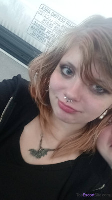 DiscreetDarlingDolly