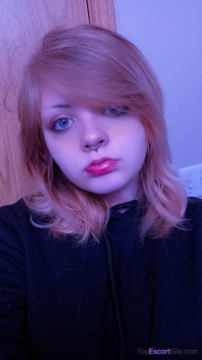 DiscreetDarlingDolly